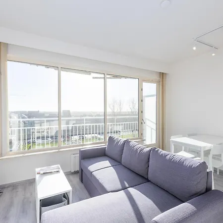 Modern, Renovated With Open Views Apartamento *