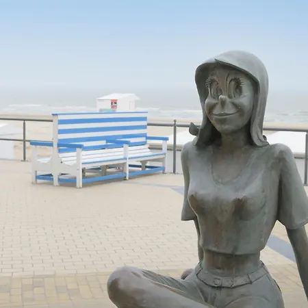 아파트 Modern, Renovated With Open Views *